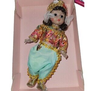 Madame Alexander Thailand Doll #767 8" Bent Knee International Series w/ Box